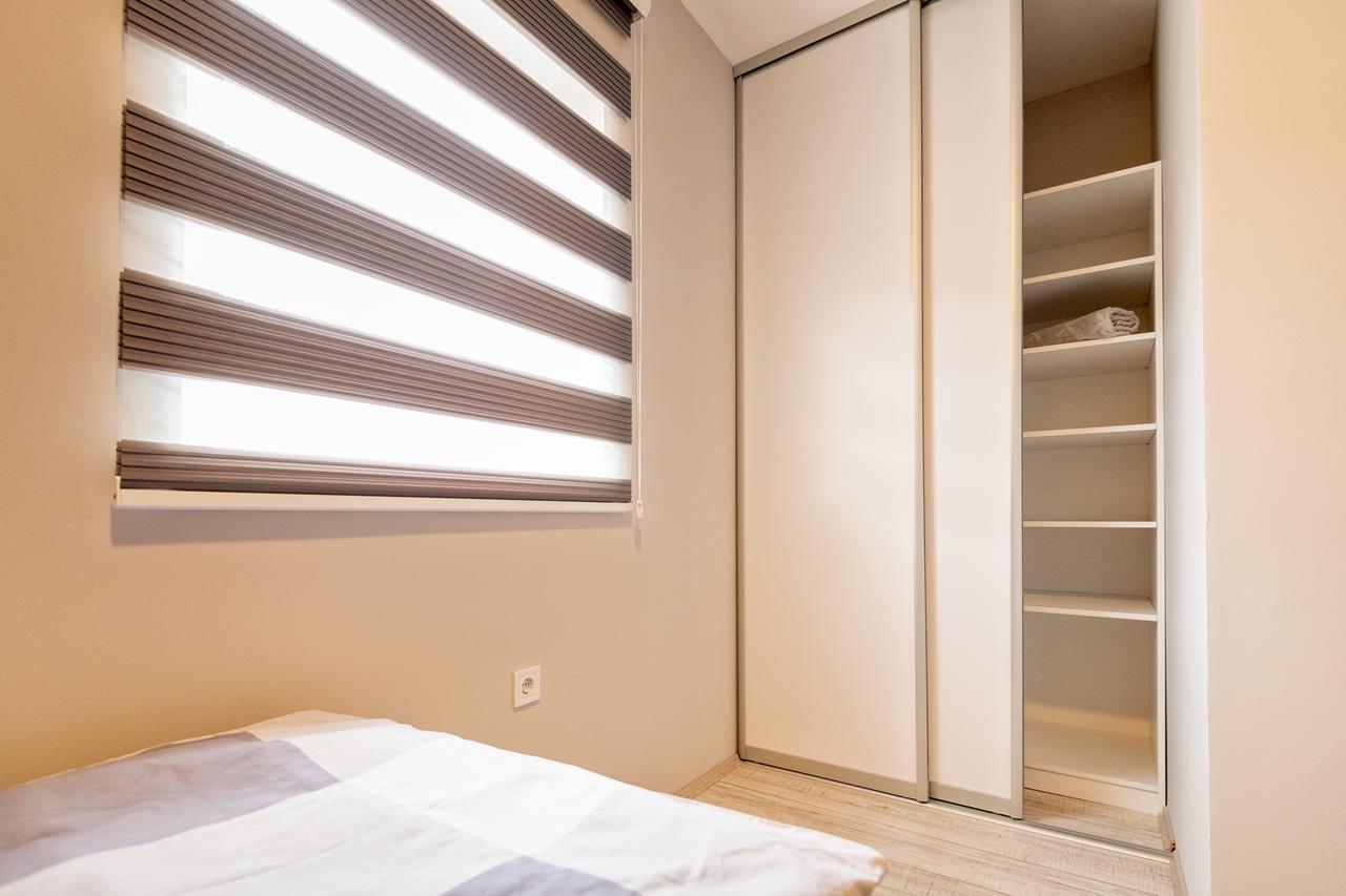 Apartments Leona Neum Exterior photo